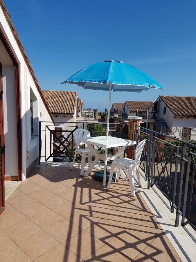 Mansarda Con Vista Piscina Villa Campofelice Di Roccella Eksteriør bilde