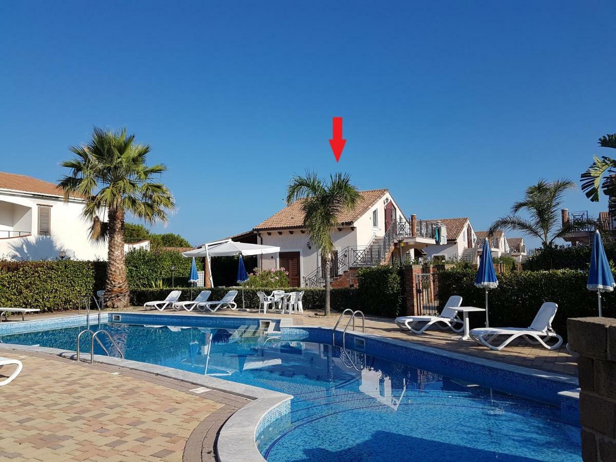 Mansarda Con Vista Piscina Villa Campofelice Di Roccella Eksteriør bilde