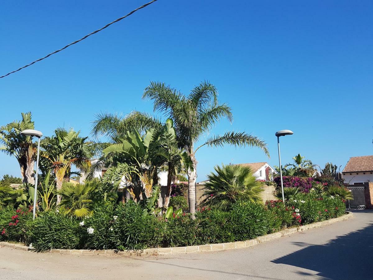 Mansarda Con Vista Piscina Villa Campofelice Di Roccella Eksteriør bilde