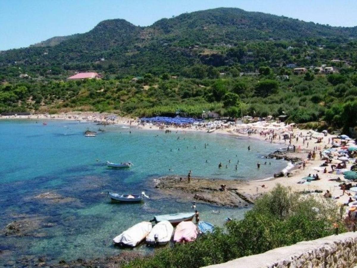 Mansarda Con Vista Piscina Villa Campofelice Di Roccella Eksteriør bilde