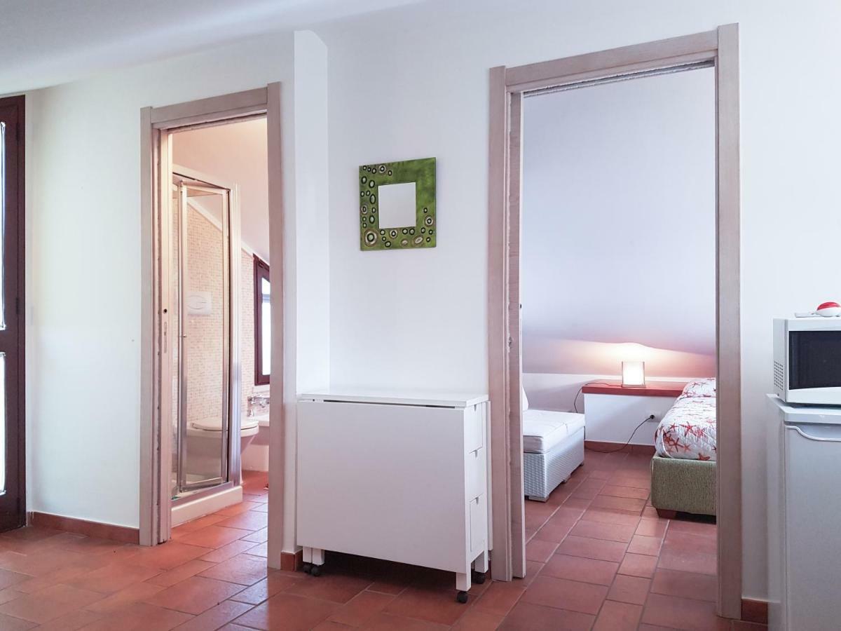 Mansarda Con Vista Piscina Villa Campofelice Di Roccella Eksteriør bilde