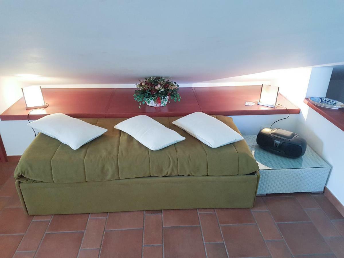 Mansarda Con Vista Piscina Villa Campofelice Di Roccella Eksteriør bilde