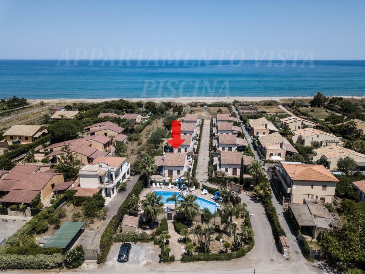 Mansarda Con Vista Piscina Villa Campofelice Di Roccella Eksteriør bilde
